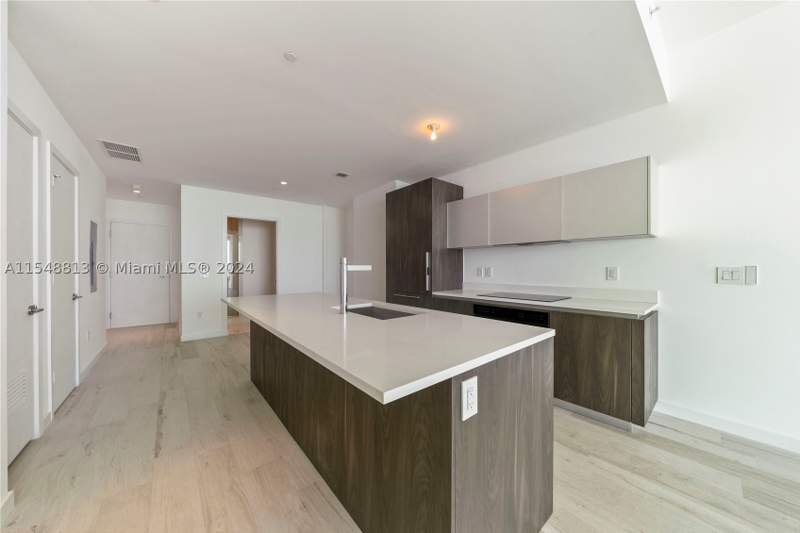 1 bedroom Condominium at 480 NE 31st St 2202, Gran Paraiso Condo, Miami — photo 5