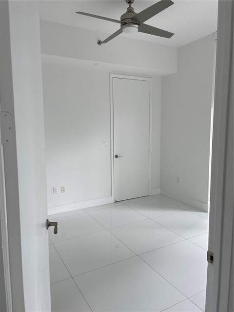 16001 Collins Avenue 502, Sunny Isles Beach FL - photo 16 of 40