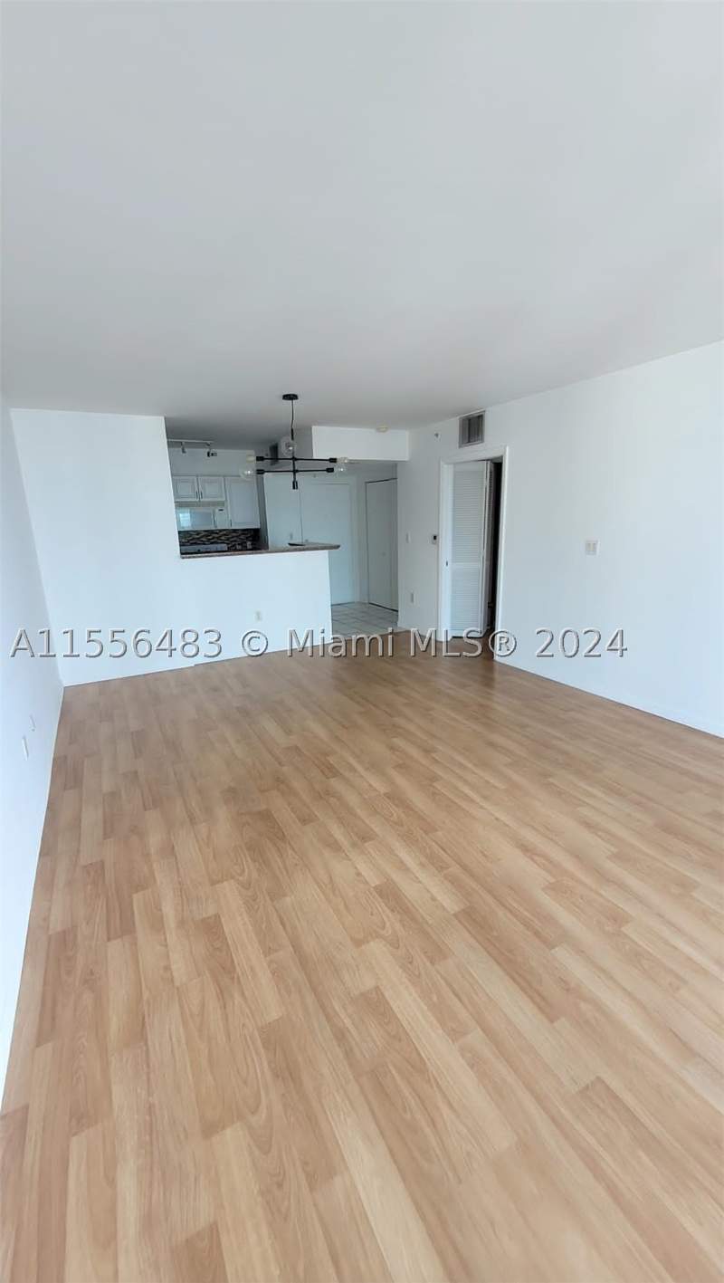 1 bedroom Condominium at 1155 Brickell Bay Dr 2805, The Mark On Brickell Cond, Miami — photo 4