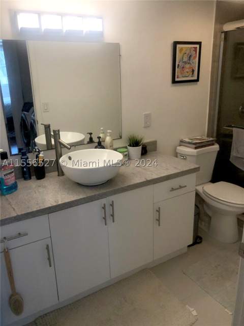 8255 Lake Dr 204, Doral FL - photo 14 of 16