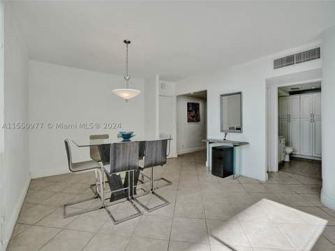 5005 Collins Ave 725, Miami Beach FL - photo 11 of 45