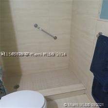 1450 NE 170th St 102, North Miami Beach FL - photo 11 of 15