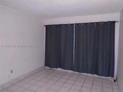 1450 NE 170th St 102, North Miami Beach FL - photo 13 of 15
