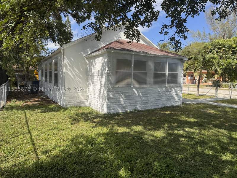 3 bedroom SingleFamilyResidence at 2255 NW 63rd St, Orange View Pk, Miami — photo 4