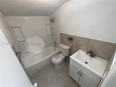 2255 NW 63rd St, Miami FL - photo 7 of 10