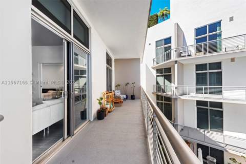 2001 Meridian Ave 517, Miami Beach FL - photo 9 of 28