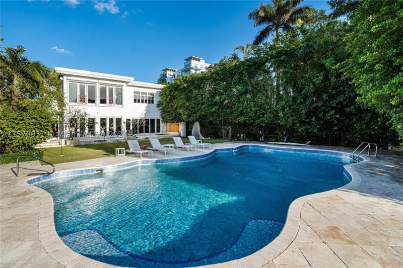7 bedroom SingleFamilyResidence at 6320 Allison Rd, Indian Creek Sub, Miami Beach — photo 2