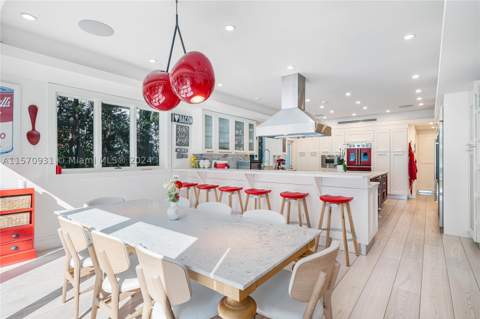 6320 Allison Rd, Miami Beach FL - photo 9 of 62