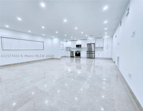11930 NE 19th Dr 3, North Miami FL - photo 15 of 44