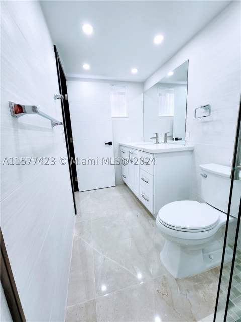 11930 NE 19th Dr 3, North Miami FL - photo 19 of 44