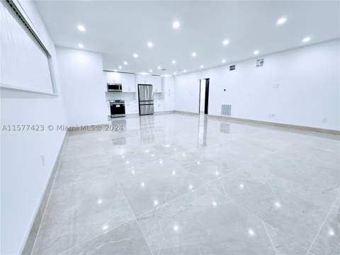 11930 NE 19th Dr 3, North Miami FL - photo 8 of 44
