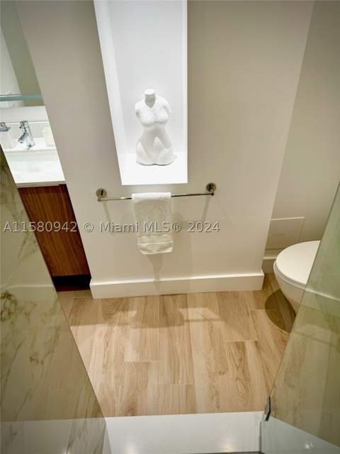2301 Collins Ave 837, Miami Beach FL - photo 22 of 37