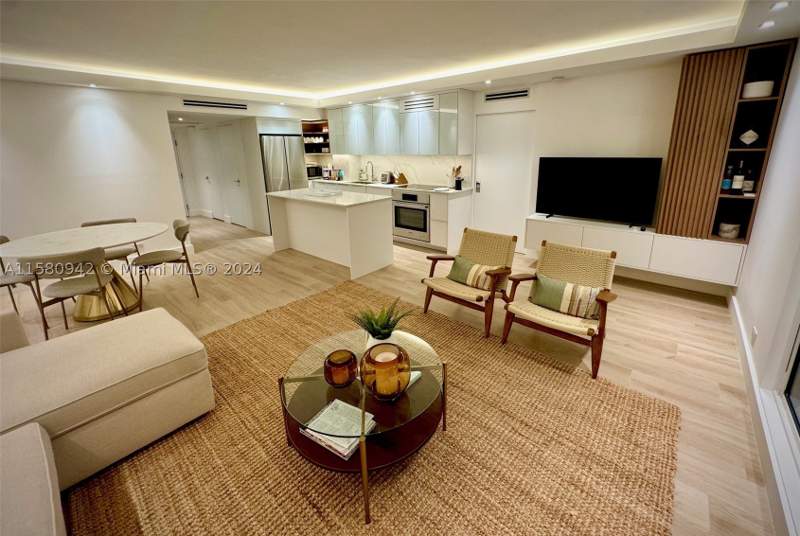 2 bedroom Condominium at 2301 Collins Ave 837, Roney Palace Condo, Miami Beach — photo 5