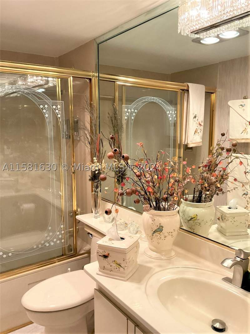 3 bedroom Condominium at 4675 W 18th Ct 502, Plaza Of Westland Condo, Hialeah — photo 5