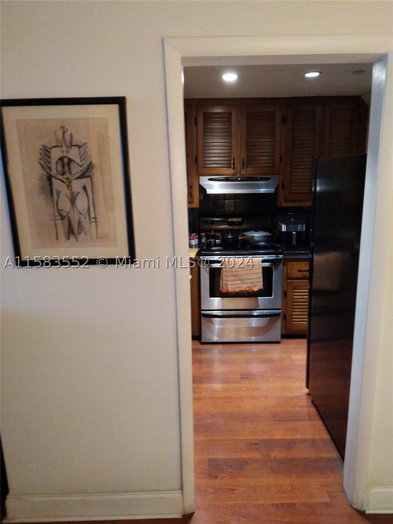 2 bedroom Condominium at 911 Ponce De Leon Blvd 904, Gables Park Tower Condo, Coral Gables — photo 5