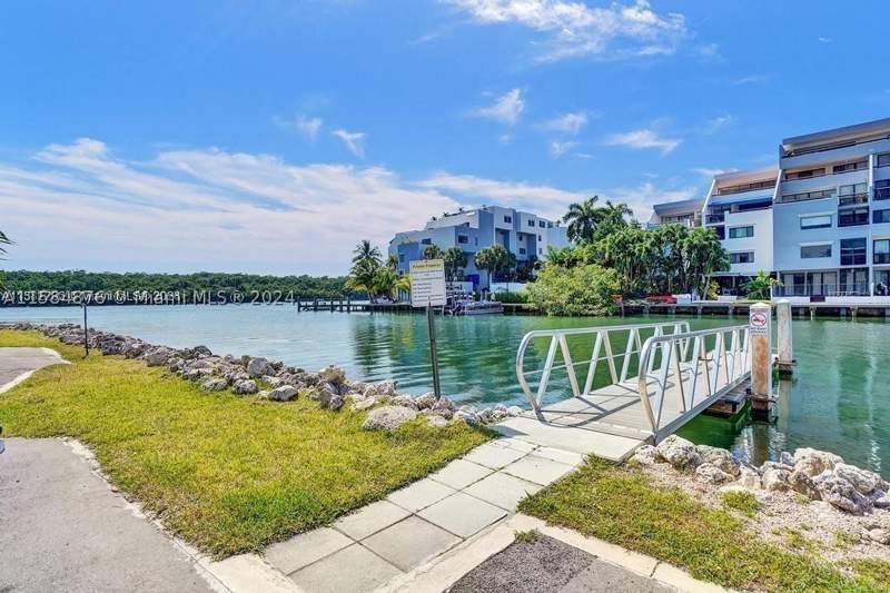 2 bedroom Condominium at 400 Kings Point Dr 1219, Coastal Towers Condo, Sunny Isles Beach — photo 2