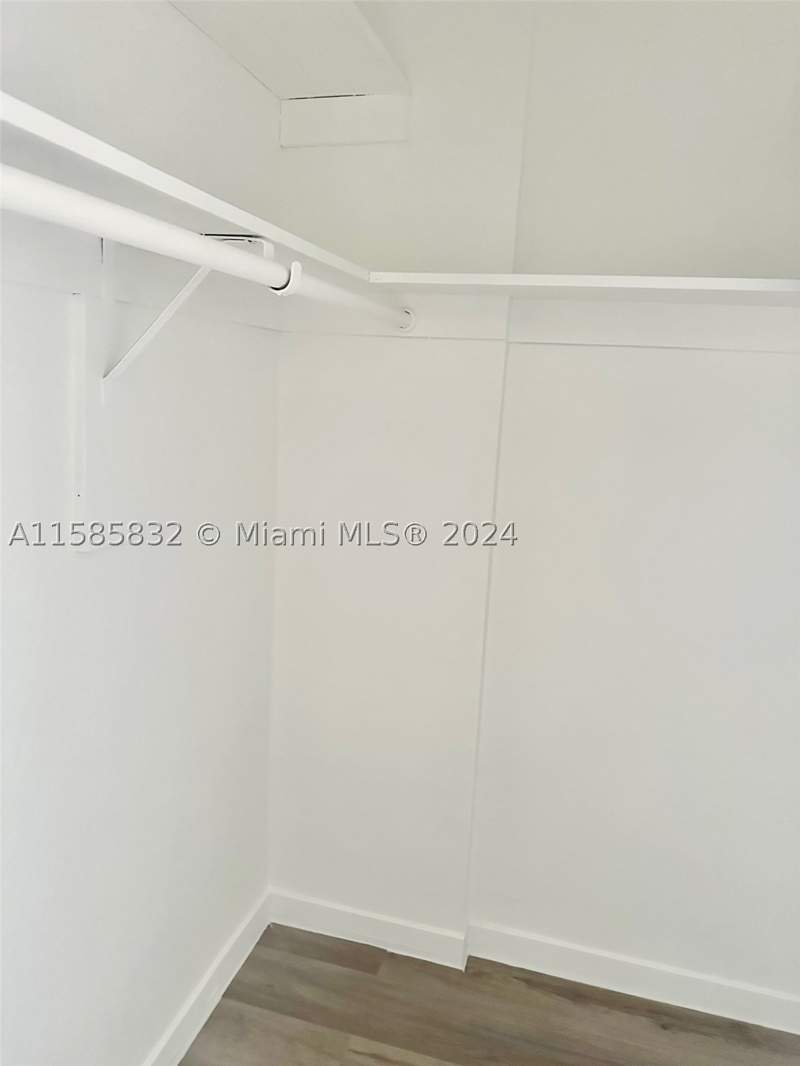 1 bedroom Condominium at 1301 NE Miami Gardens Dr 521 W, Buckley towers condo, Miami — photo 5