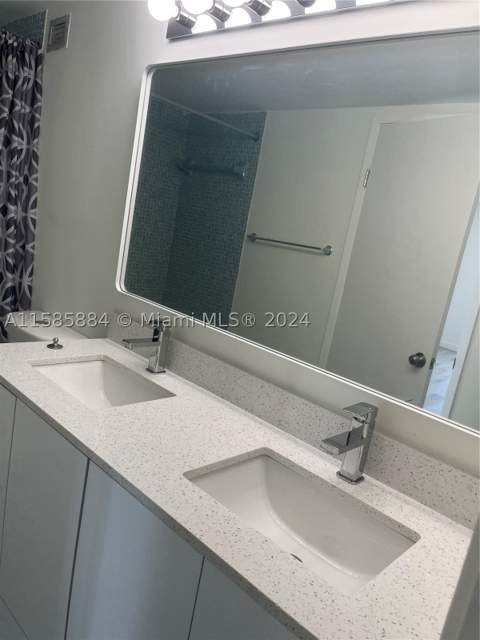 1351 NE Miami Gardens Dr 1121E, Miami FL - photo 10 of 15