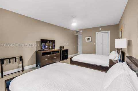 2301 Collins Ave 325, Miami Beach FL - photo 20 of 41