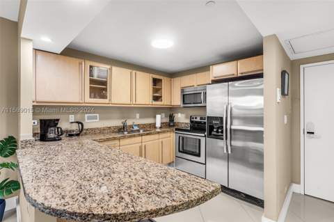 2301 Collins Ave 325, Miami Beach FL - photo 24 of 41