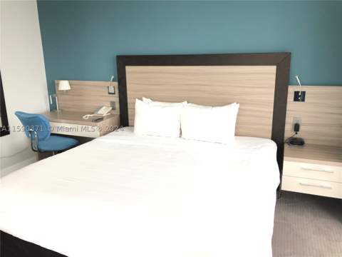 18683 Collins Ave 1907, Sunny Isles Beach FL - photo 19 of 43