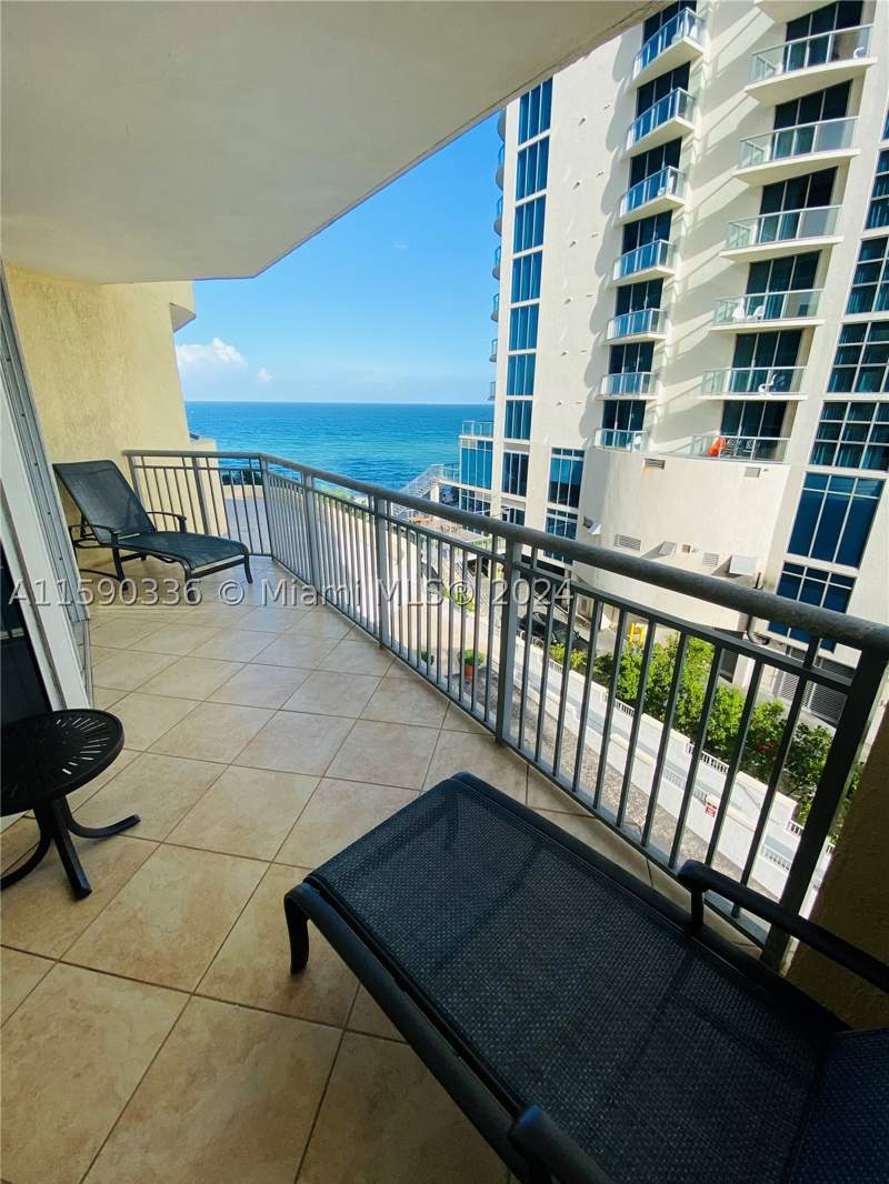 1 bedroom Condominium at 17375 Collins Ave 705, Ocean Point Beach Club Co, Sunny Isles Beach — photo 4