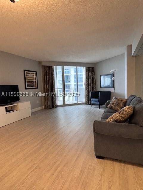 17375 Collins Ave 705, Sunny Isles Beach FL - photo 6 of 20