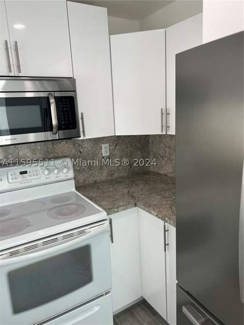 2050 SW 122nd Ave 22, Miami FL - photo 11 of 24