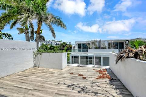1000 99th St 14, Bay Harbor Islands FL - photo 18 of 22