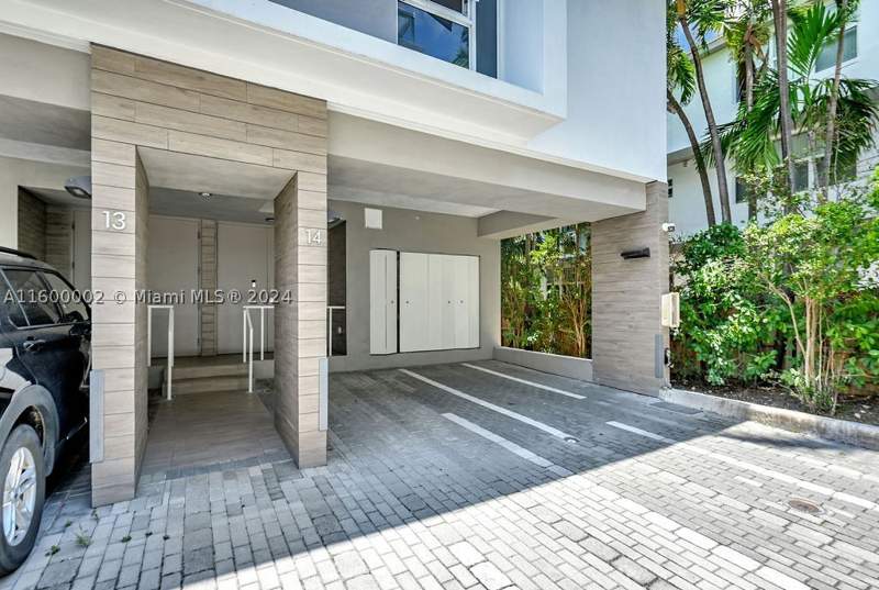 4 bedroom Townhouse at 1000 99th St 14, Bay Harbor Island, Bay Harbor Islands — photo 3