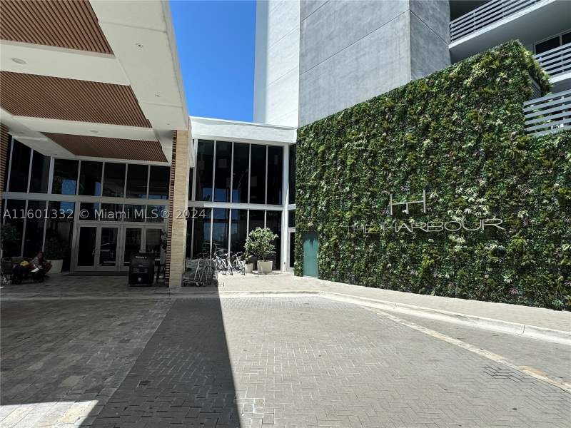 3 bedroom Condominium at 16385 Biscayne Blvd 2421, The Harbour Condo, North Miami Beach — photo 2