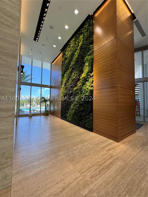 16385 Biscayne Blvd 2421, North Miami Beach FL - photo 6 of 40