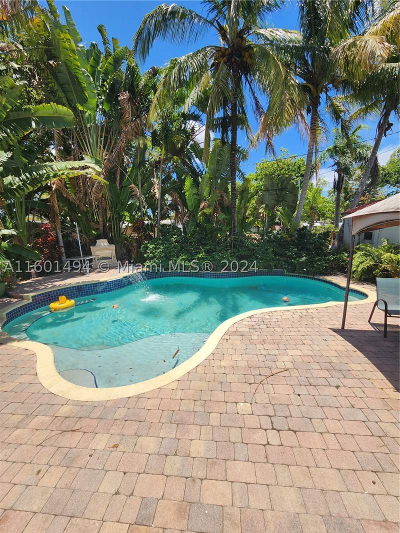 3 bedroom SingleFamilyResidence at 13365 NW 12th Ave, Biscayne Village Heights, North Miami — photo 5