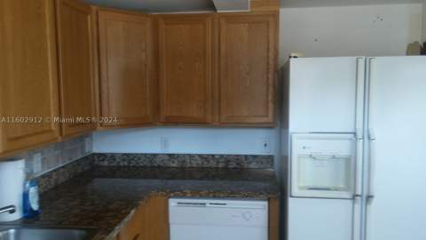 11855 NE 19th Dr 1, North Miami FL - photo 24 of 28