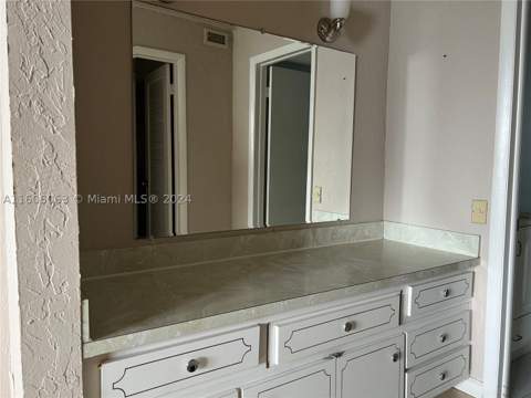 4000 NE 170th St 604, North Miami Beach FL - photo 15 of 22