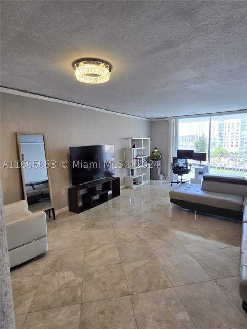 4000 NE 170th St 604, North Miami Beach FL - photo 6 of 22