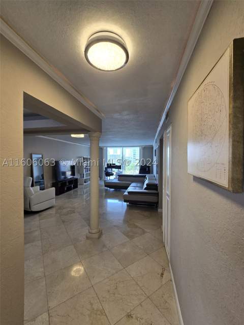 4000 NE 170th St 604, North Miami Beach FL - photo 7 of 22