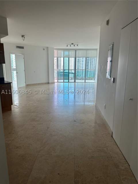350 S Miami Ave 2302, Miami FL - photo 10 of 32