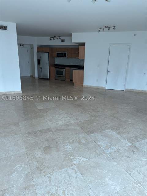 350 S Miami Ave 2302, Miami FL - photo 8 of 32