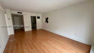 1 bedroom Condominium at 2350 NE 135th St 212, Vecino Del Mar Condo, North Miami — photo 3