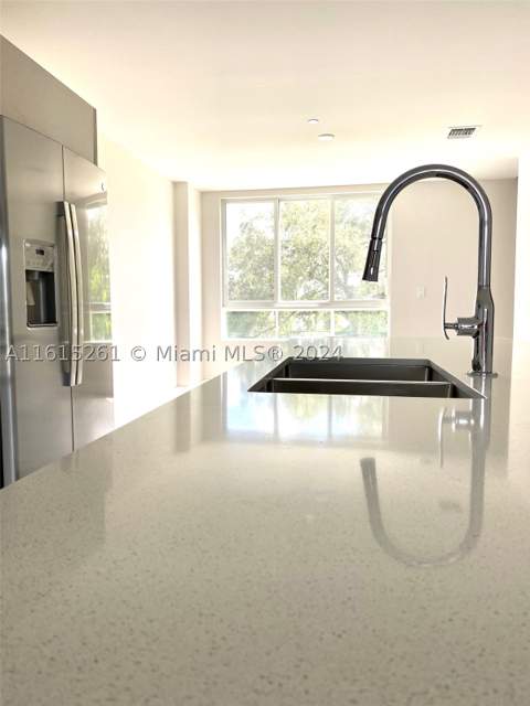 2505 NE 193rd St 4207, Miami FL - photo 9 of 14