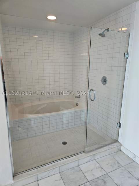 888 Biscayne Blvd 2701, Miami FL - photo 11 of 37