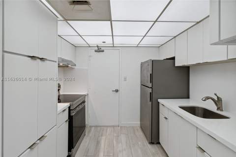 1000 West Ave 821, Miami Beach FL - photo 6 of 11