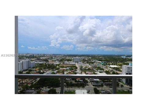 600 NE 27th St 2302, Miami FL - photo 8 of 33