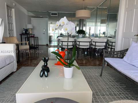 6039 Collins Ave 1728, Miami Beach FL - photo 16 of 29