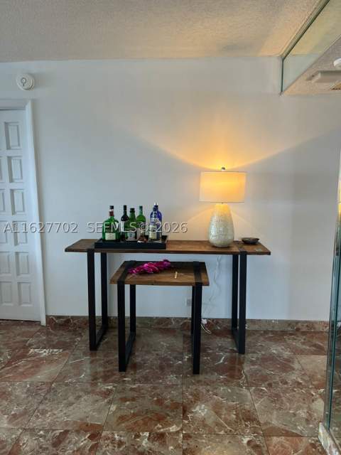 6039 Collins Ave 1728, Miami Beach FL - photo 17 of 29