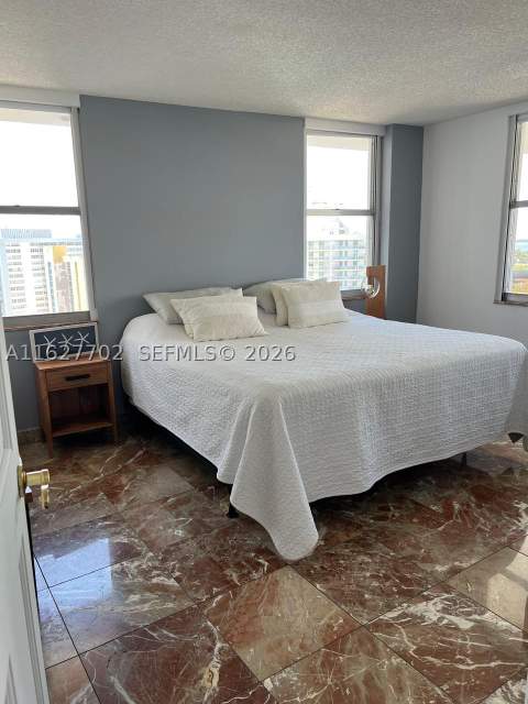 6039 Collins Ave 1728, Miami Beach FL - photo 18 of 29