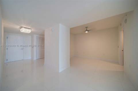 300 Sunny Isles Blvd 2103, Sunny Isles Beach FL - photo 10 of 41