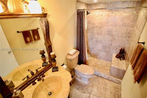 900 Bay Dr 319, Miami Beach FL - photo 10 of 34
