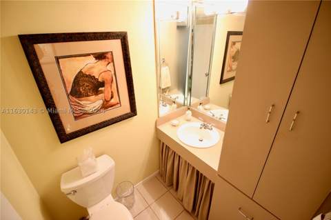 900 Bay Dr 319, Miami Beach FL - photo 16 of 34